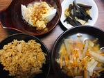 在宅勤務ランチ 豚汁と湯豆腐の献立