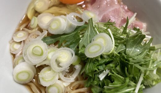 家で食べる醤油ラーメンのトッピング