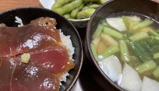 お刺身の残りでマグロの漬け丼ランチ