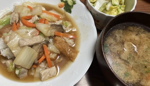 中華丼と豚汁でランチ