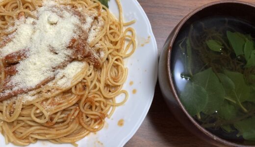 ズワイガニのパスタとオカワカメのスープ